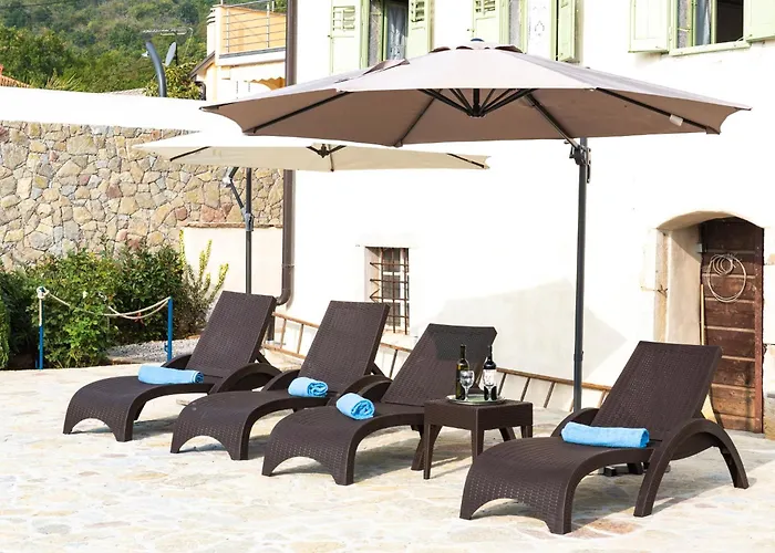 别墅 Mira With Pool *